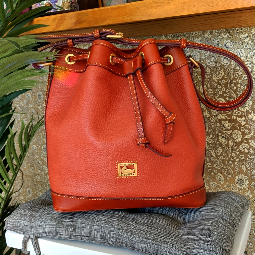 Stunning! Dooney and Bourke Dillen drawstring!!